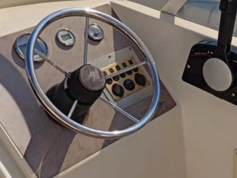 Barca a motore a noleggio a Venezia al miglior prezzo