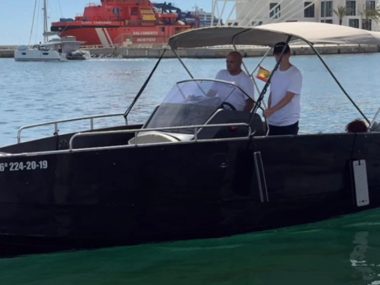 Noleggio a Alicante – Nuva Nuva M6 Open su SamBoat