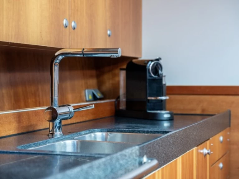 Barca a vela a noleggio a Il Pireo al miglior prezzo