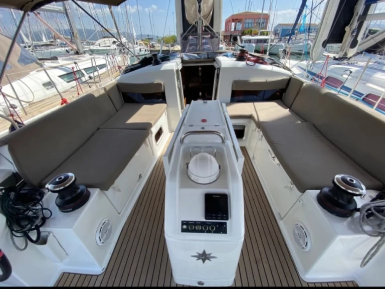 Jeanneau Sun Odyssey 440 da affittare a  Rodi (Citta)