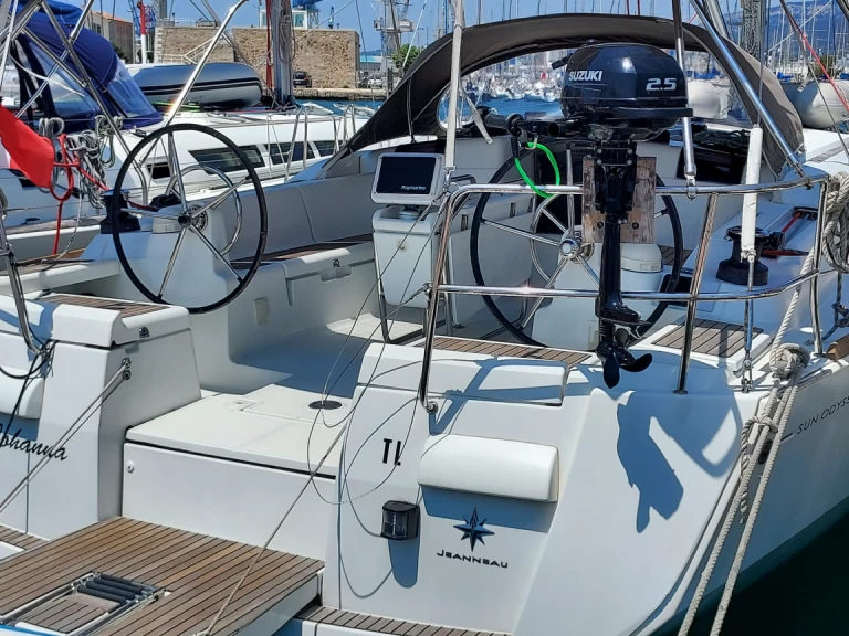 Noleggio barche Jeanneau Sun Odyssey 439 a Toulon su Samboat