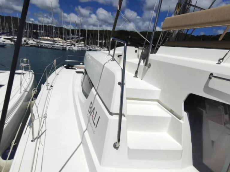 Catamarano a noleggio a Le Marin al miglior prezzo