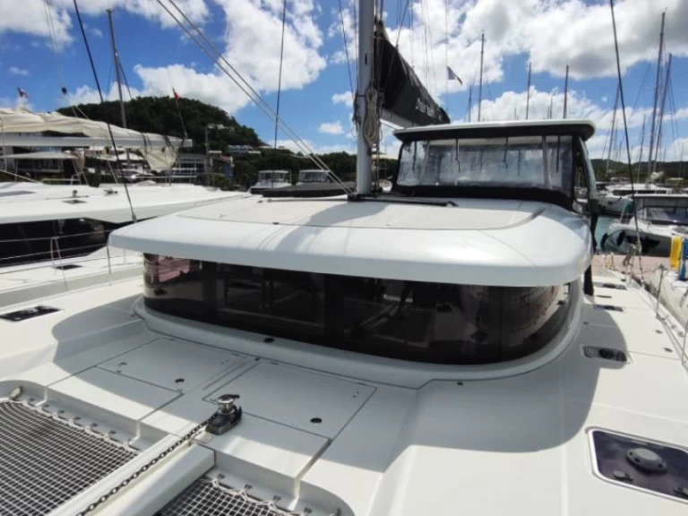 Noleggio Catamarano a Le Marin – Lagoon Lagoon 42