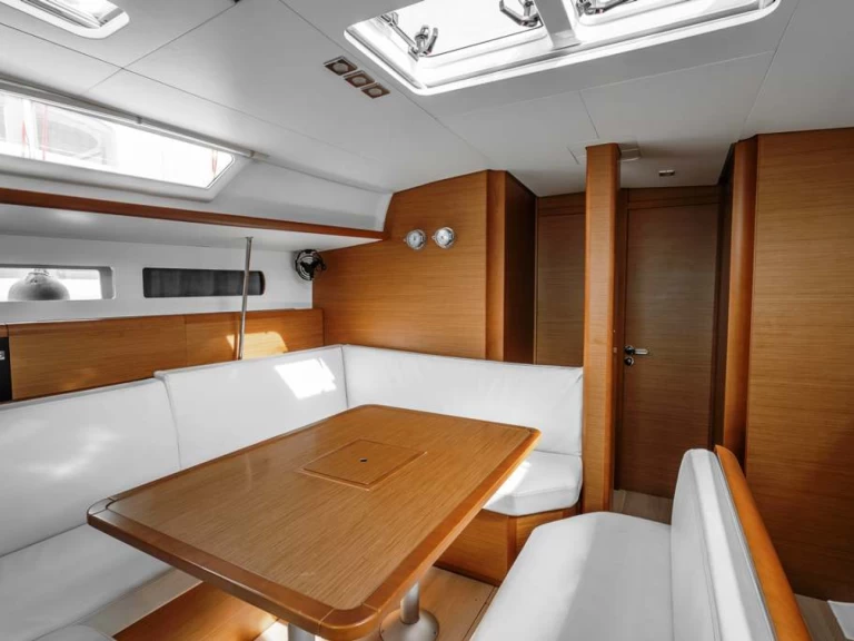 Jeanneau Sun Odyssey 479 da affittare a  Benítses