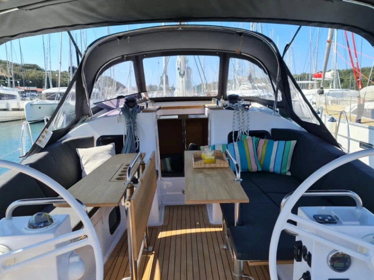 Noleggio a Trogir – Elan Impression 45.1 su SamBoat