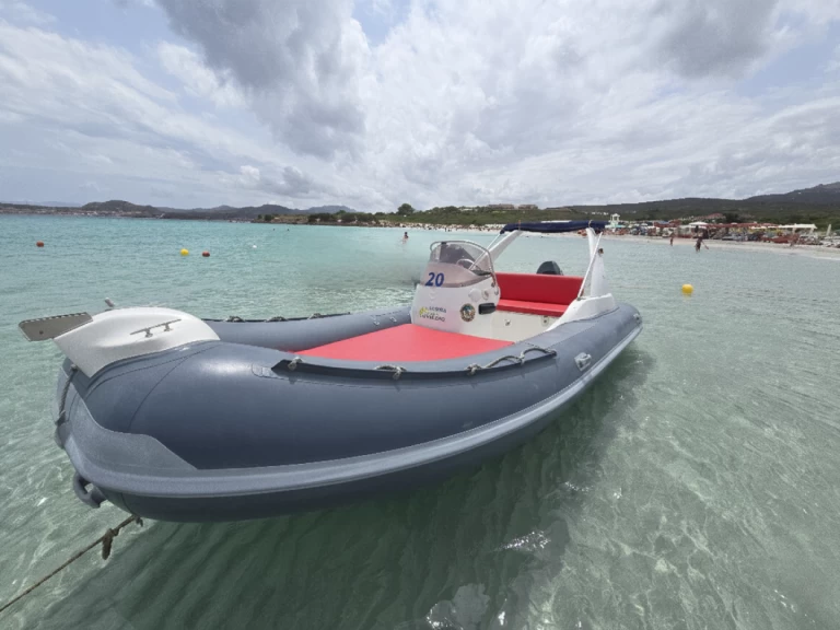 Gommone a noleggio a Cugnana Verde al miglior prezzo