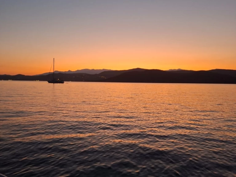 Jeanneau Cap Camarat 6.5 CC Serie 3 da affittare a  Porto-Vecchio