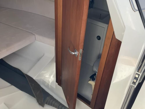 Barca a motore a noleggio a Marina De Cala D'Or al miglior prezzo