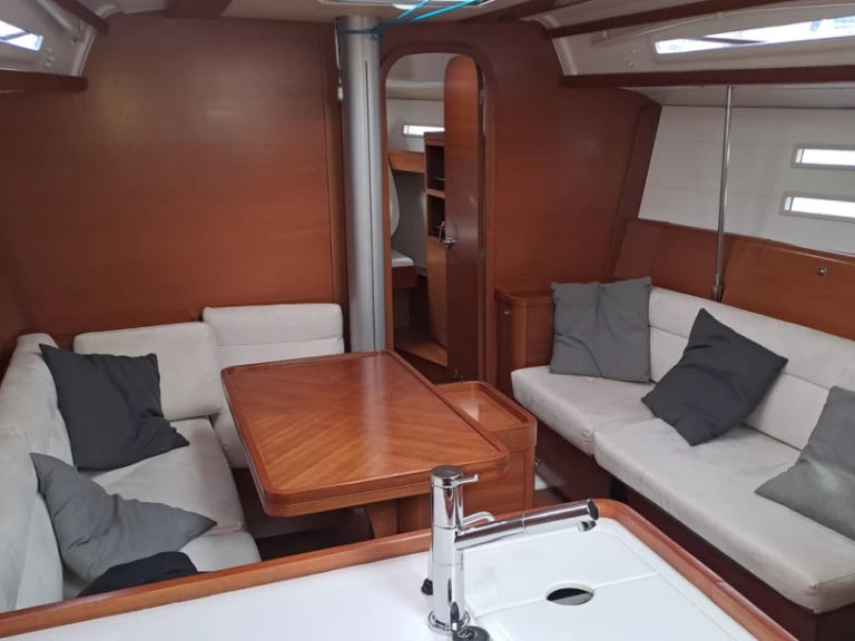 Noleggio Barca a vela con o senza skipper Dufour a Francia