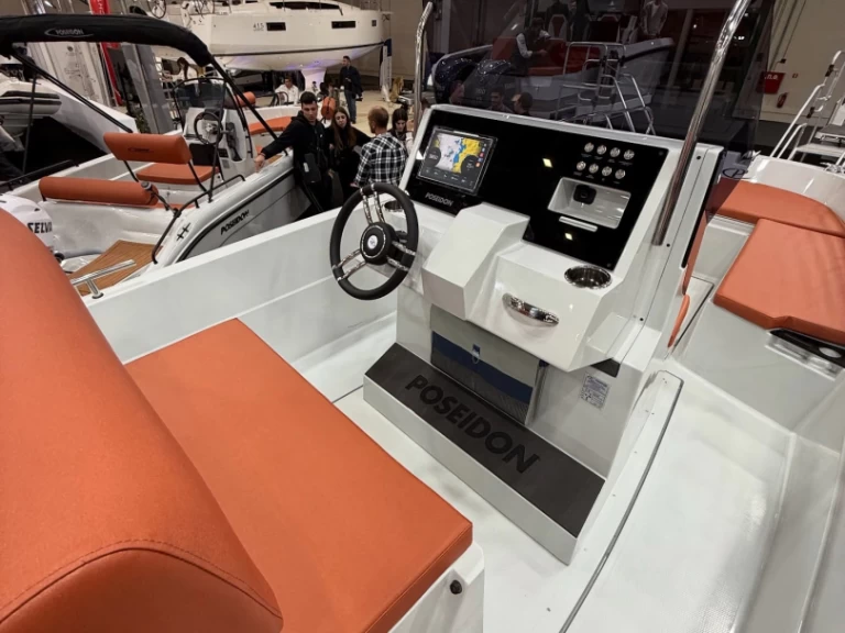 Poseidon Blu Water 210 da affittare a  Trogir