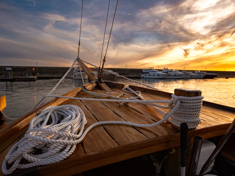 Noleggio Barca a motore SIMEONI con patente nautica