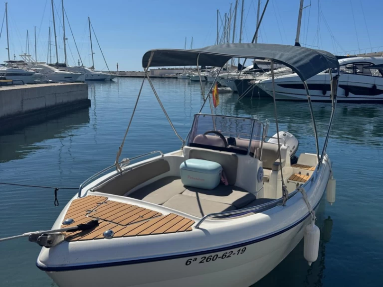 Noleggiare una Pegazus GT  a Portocolom