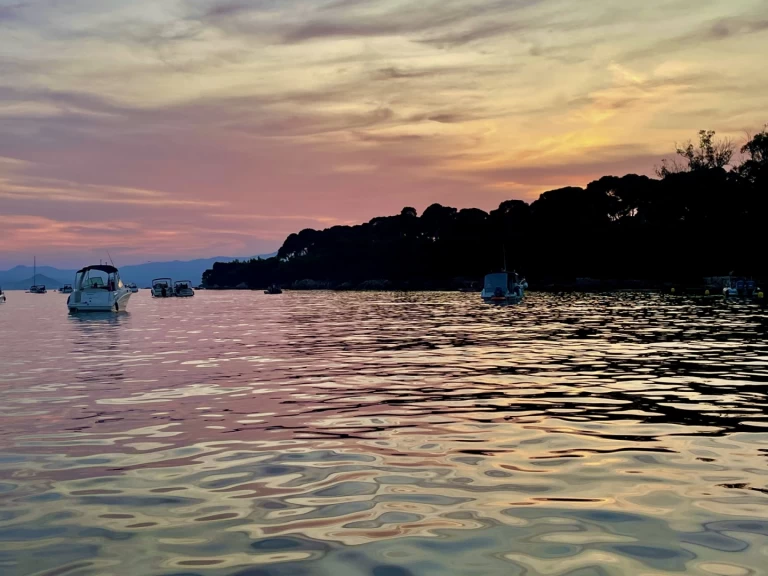 Noleggio barche Antibes economico CAP CAMARAT