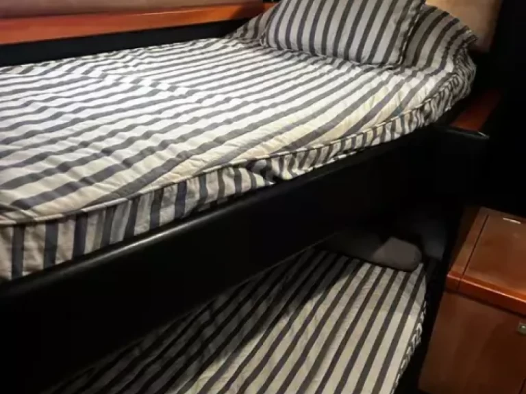 Noleggio Yacht di lusso a Marina de Dénia – Sunseeker Portofino 53