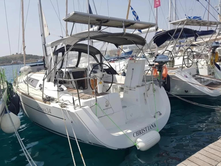 Noleggio Barca a vela Bénéteau con patente nautica