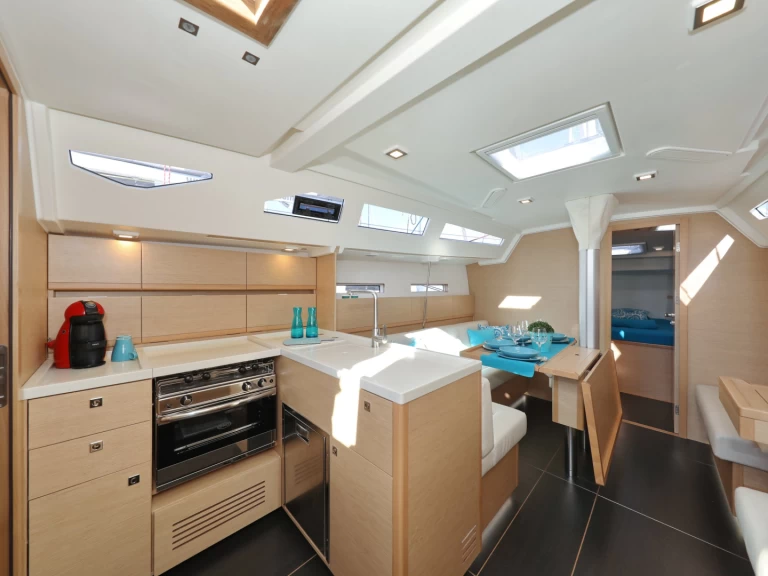 Noleggio Barca a vela a Trogir – More Boats More 40