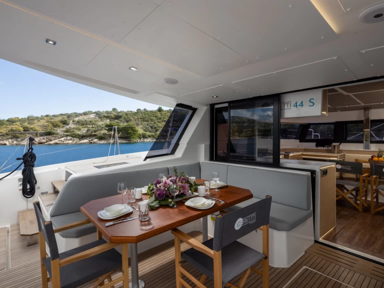 Noleggio barche Rodi Garganico economico Cervetti 44 