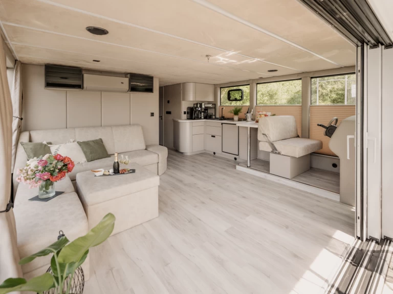 Noleggio Houseboat con o senza skipper Luxboot a Buchholz