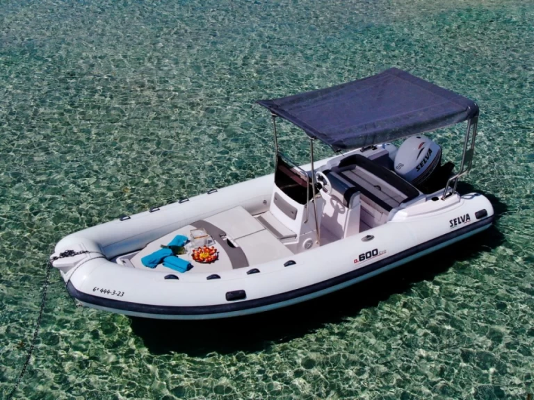 Gommone a noleggio a Gapeau al miglior prezzo