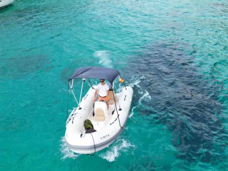 Noleggio barche Protender Xs 470 a Cala Figuera su Samboat