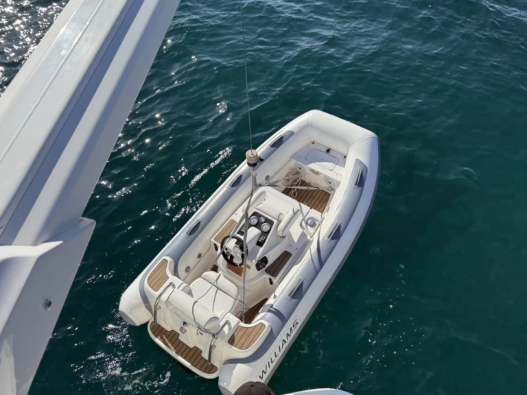 Noleggio Yacht di lusso con o senza skipper Ferretti a Palma de Maiorca