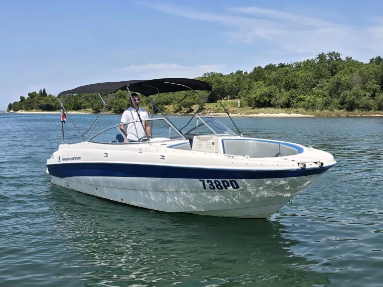 Noleggio barche Bayliner Bayliner 249 SD a Parenzo (Poreč) su Samboat