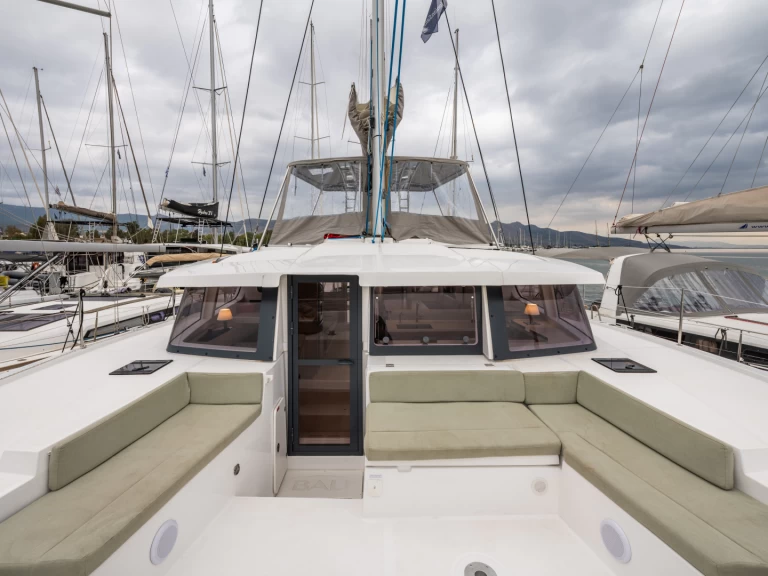 Noleggio Catamarano Bali con patente nautica