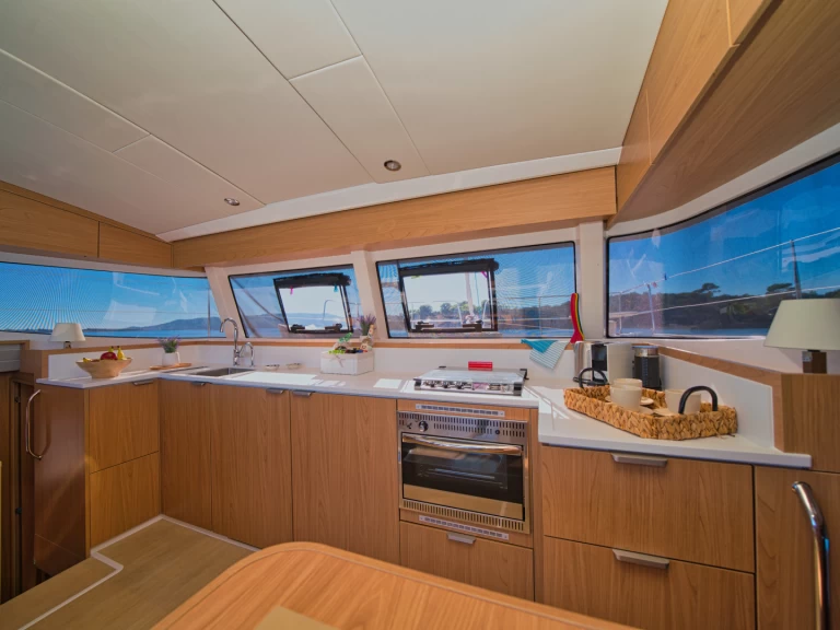 Noleggio Catamarano a Gouviá – Bali Bali Catsmart