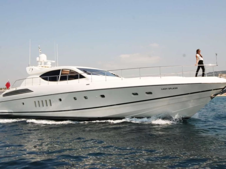 Noleggiare una Leopard (Arno) Lady Splash  a Cannes