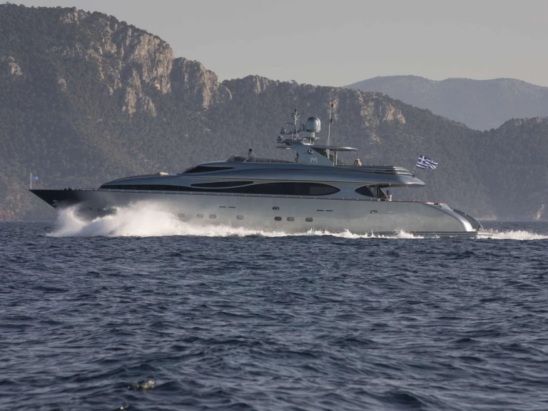 Noleggio Yacht di lusso Maiora con patente nautica
