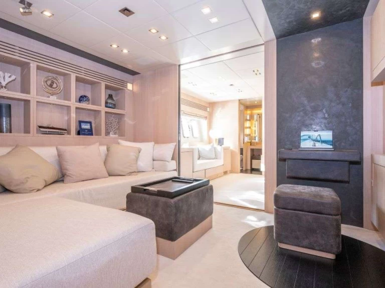 Mangusta TOTAL da affittare a  Paradise Island