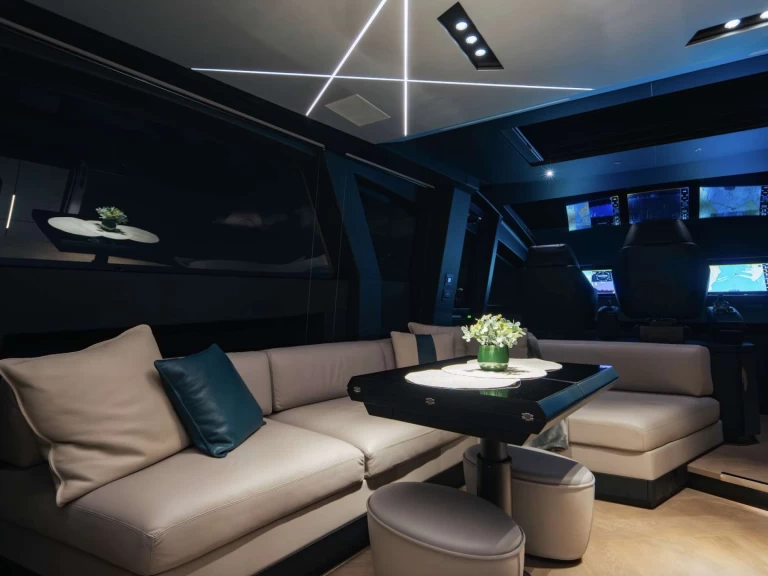 Noleggio Yacht di lusso a Contea di Suffolk – Pershing SERO