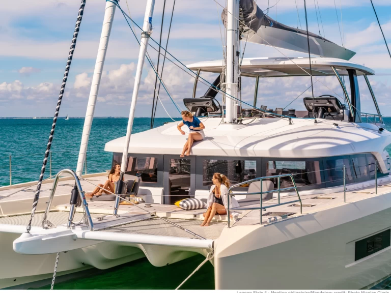 Noleggio a Salerno – Lagoon Lagoon Sixty 5 Owner's Version su SamBoat