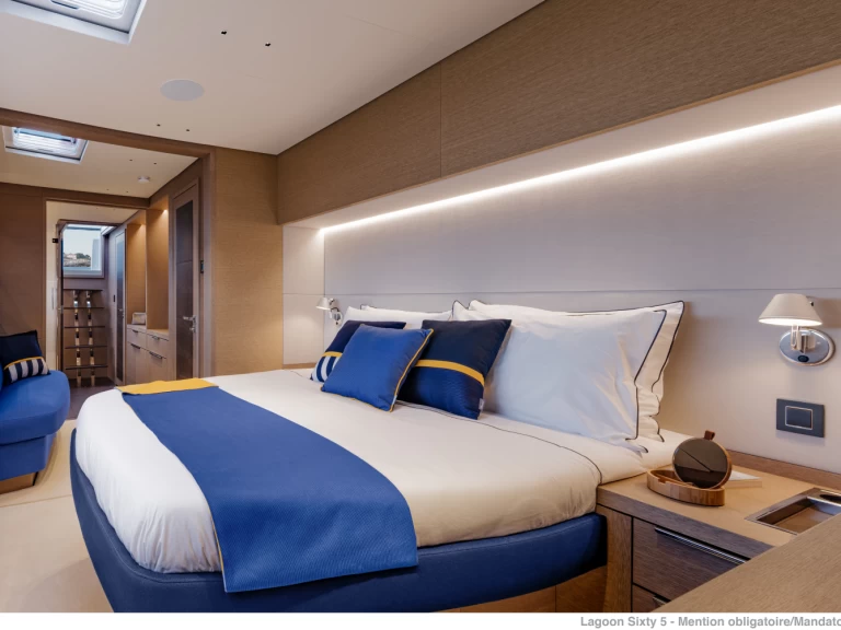 Noleggiare una Lagoon Lagoon Sixty 5 Owner's Version a Salerno