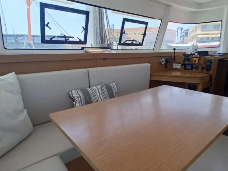 Noleggio Catamarano a Ligia – Excess Excess 11