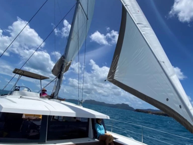 Noleggio Catamarano con o senza skipper Bali a Airlie Beach