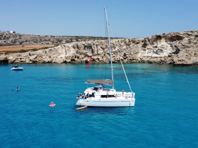Catamarano a noleggio a Ayia Napa al miglior prezzo