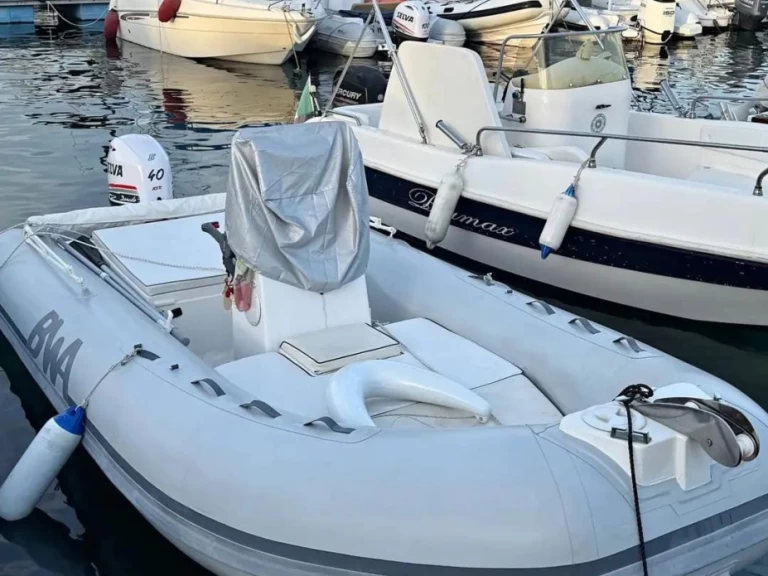 Noleggio Gommone con o senza skipper Bwa a Aci Trezza