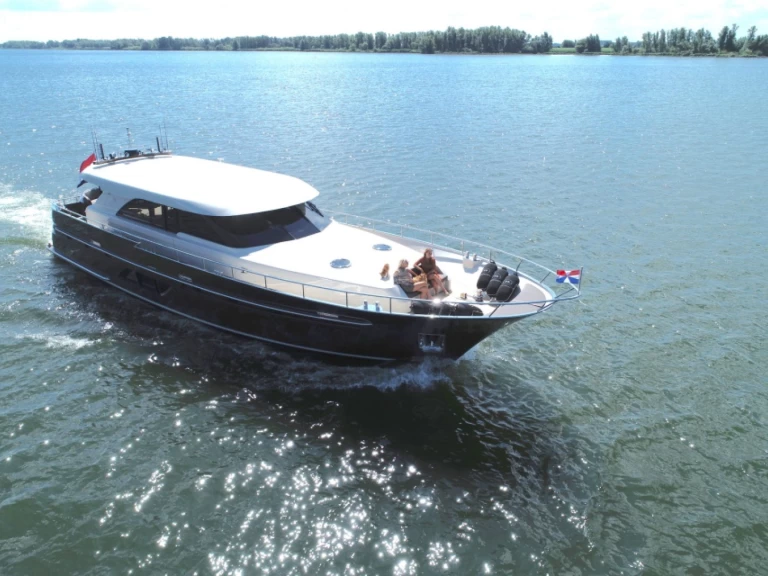 Continental 2200 da affittare a  Limassol