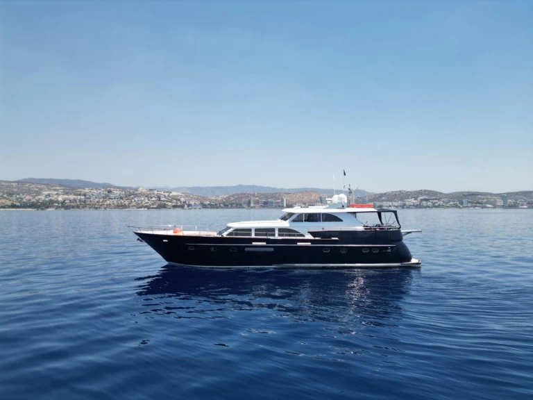 Noleggio a Limassol – Continental 2200 su SamBoat
