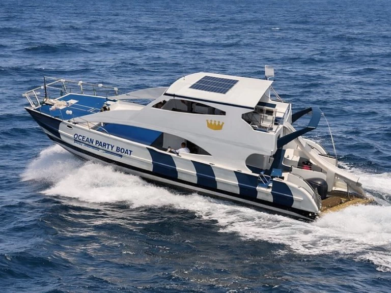 Noleggio Catamarano a Puerto Plata – Custom Made custom