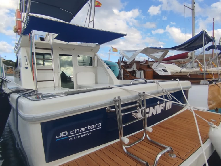 Noleggio Barca a motore Cayman con patente nautica