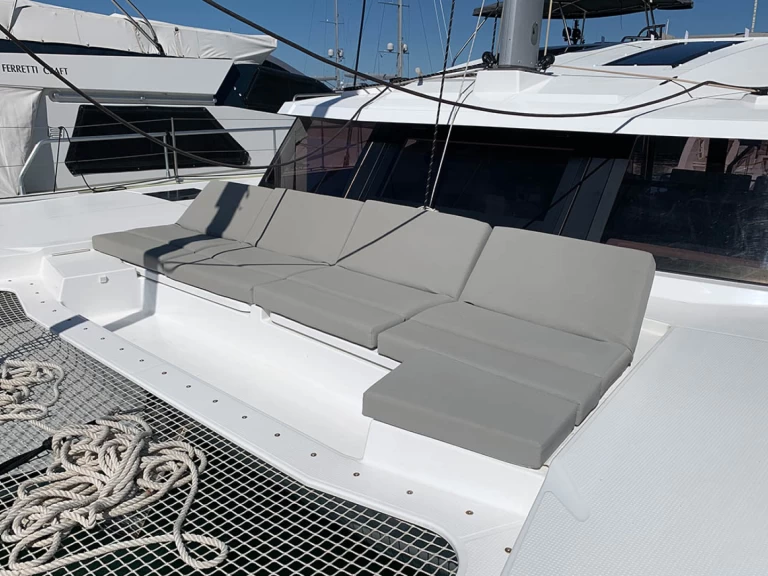 Noleggio Catamarano Fountaine Pajot con patente nautica