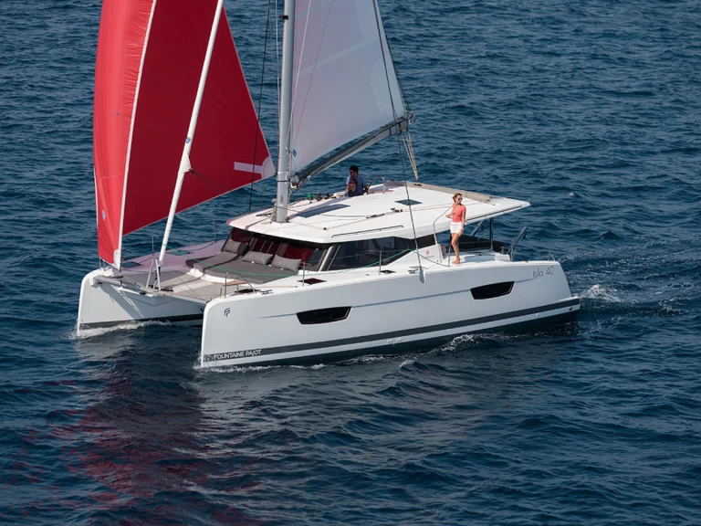 Noleggio barche Fountaine Pajot Isla 40 a Álimos su Samboat
