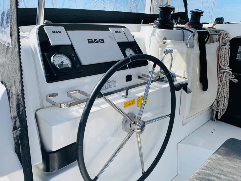 Noleggio barche Lagoon Lagoon 42 a Álimos su Samboat