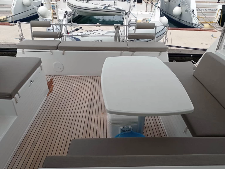 Noleggio Catamarano a Álimos – Lagoon Lagoon 40