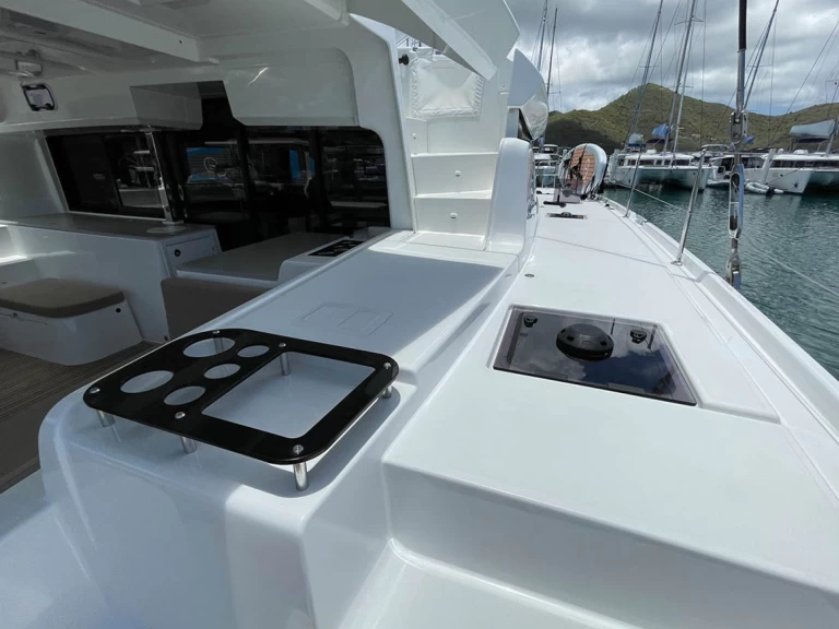 Noleggio Catamarano a Álimos – Lagoon Lagoon 46