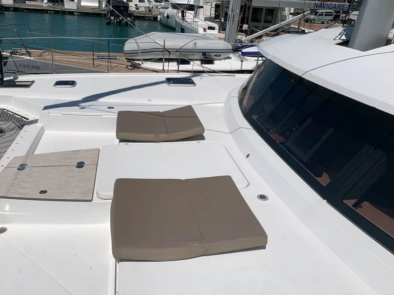 Noleggio Catamarano a Álimos – Fountaine Pajot Saba 50