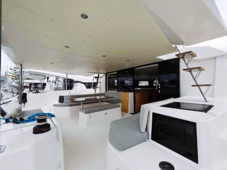 Catamarano a noleggio a Palermo al miglior prezzo