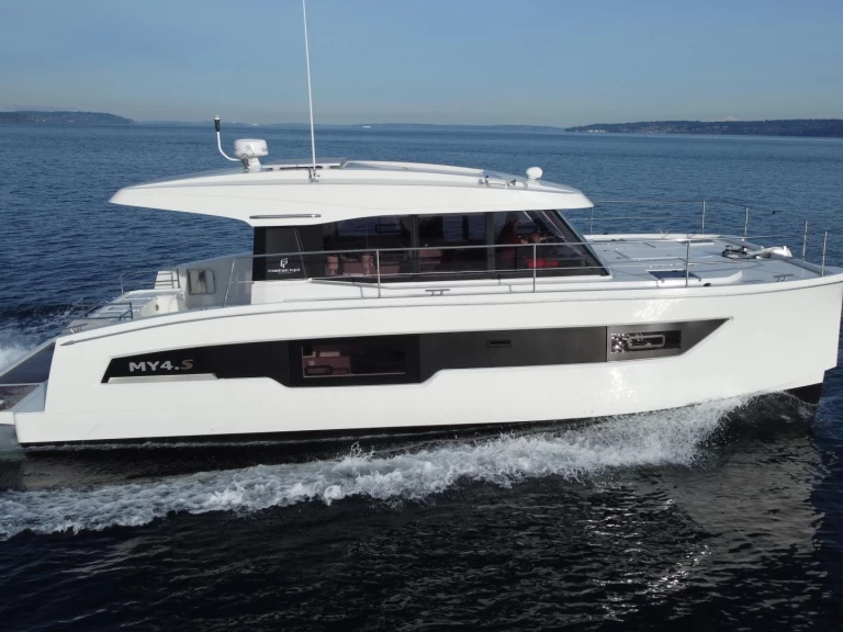 Noleggio Catamarano con o senza skipper Fountaine Pajot a Taranto